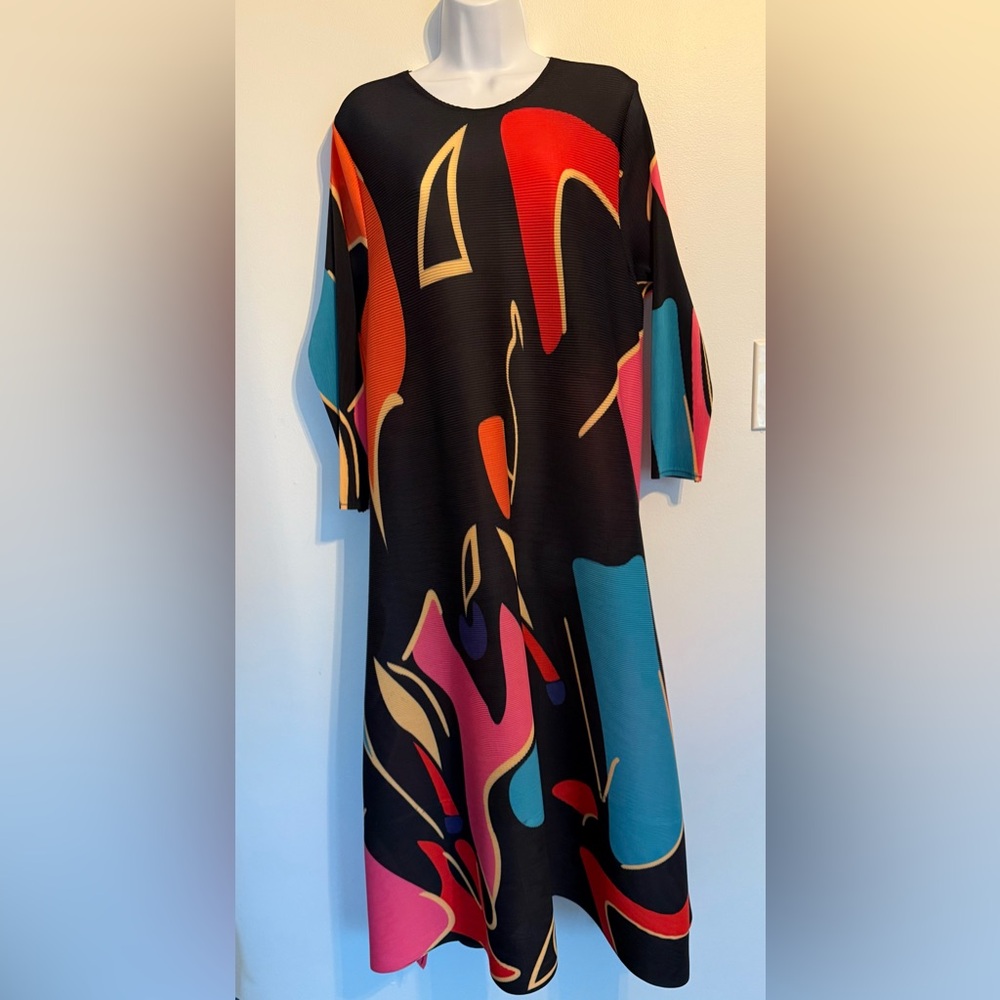Chic Abstract Long Sleeve Dress